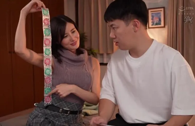 Bướm hồng hào chảy nước anh không chịch mà đòi chịch đít em không bao